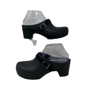 Crocs Womens Sarah Clogs SZ 7 Black Mule Dual Comfort Shoes Office Work‎